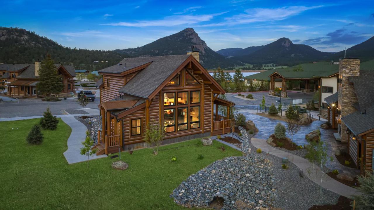 Estes Retreat Indoor Outdoor Fireplace, Jacuzzi, Close To Downtown Estes Estes Park Exterior photo