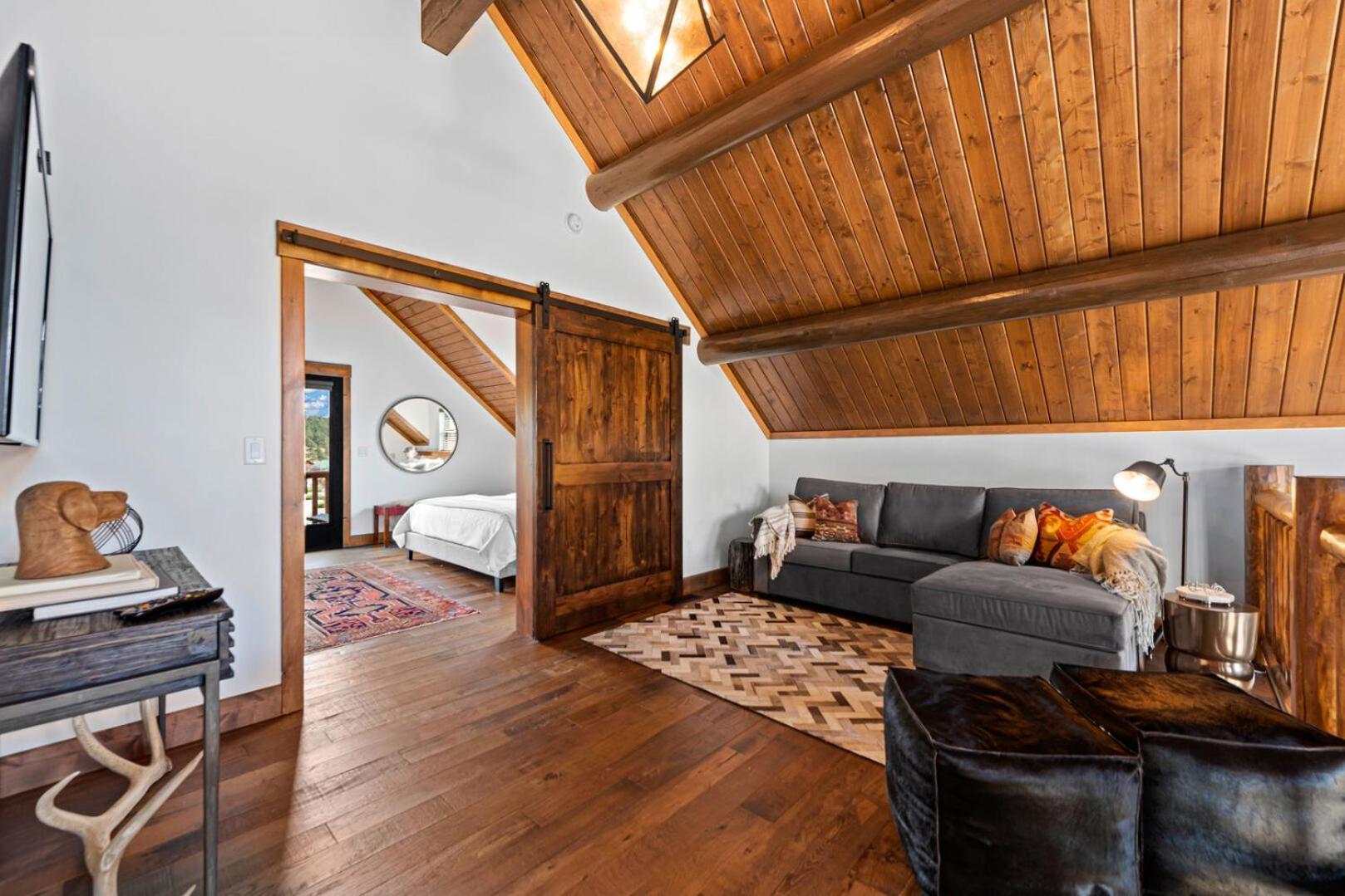 Estes Retreat Indoor Outdoor Fireplace, Jacuzzi, Close To Downtown Estes Estes Park Room photo