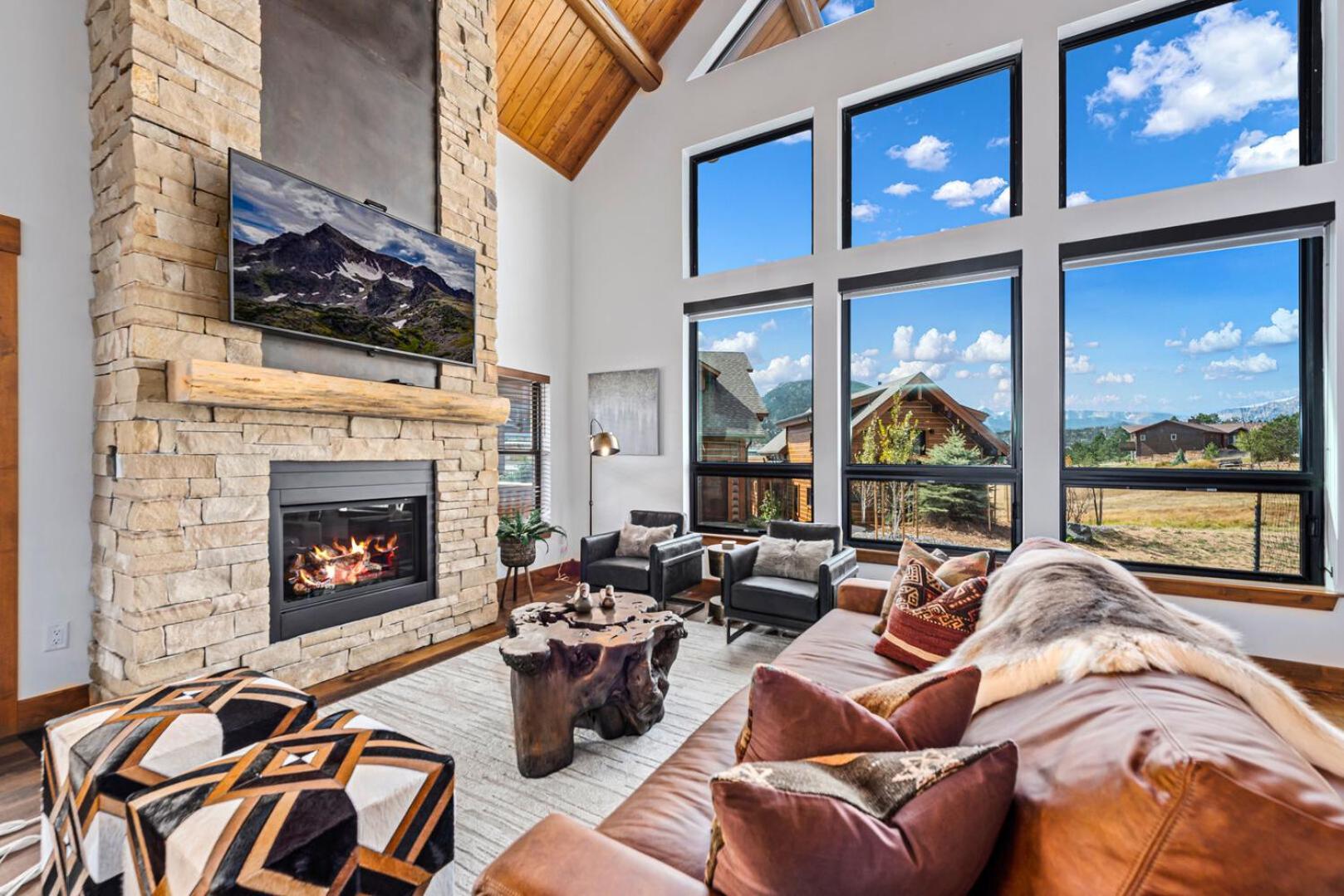 Estes Retreat Indoor Outdoor Fireplace, Jacuzzi, Close To Downtown Estes Estes Park Room photo