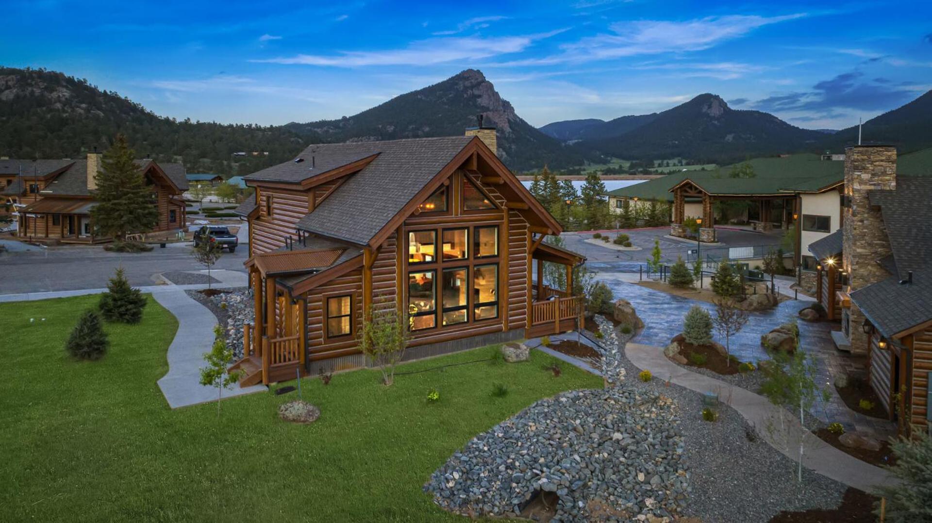 Estes Retreat Indoor Outdoor Fireplace, Jacuzzi, Close To Downtown Estes Estes Park Room photo